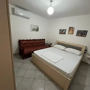 https://sea-house.albaniahotels.org