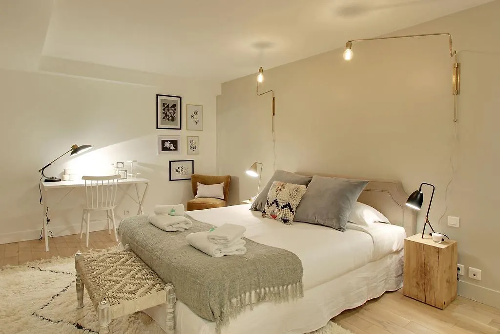 Pick A Flat'S Apartment In Etienne Marcel - Rue Du Jour Paris